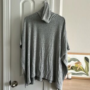 Lou & Grey by LOFT Sweater Poncho